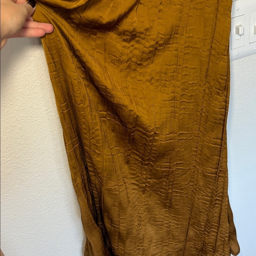 Worthington Gold Silky Crinkle Sleeveless Back Cutout A-Line Midi Dress small - Picture 5 of 8